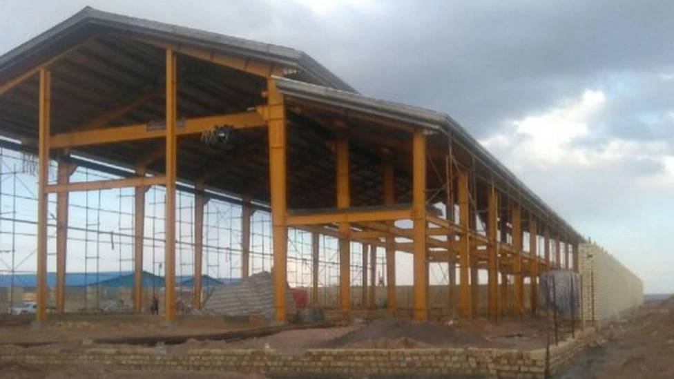 ویلا سقف پاسارگاد، طراحی و اجرای سقف شیروانی و سوله و پانل سقفی در دماوند ویلا سقف پاسارگاد، طراحی و اجرای سقف شیروانی و سوله و پانل سقفی در دماوند